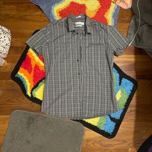 Calvin Klein Men's Gray Plaid Button Down Shirt